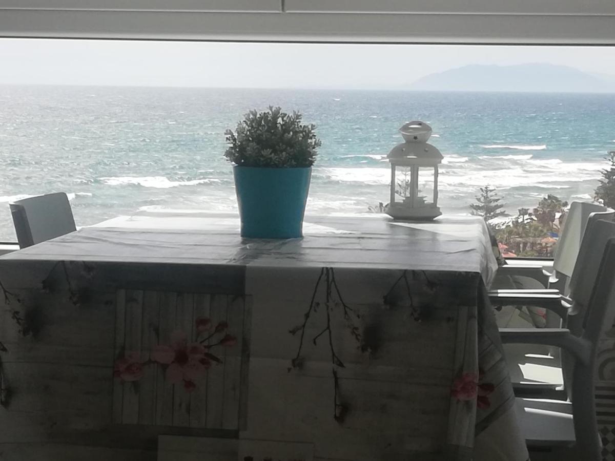 Coqueto apartamento con vista al mar Castillo Bajo Esterno foto